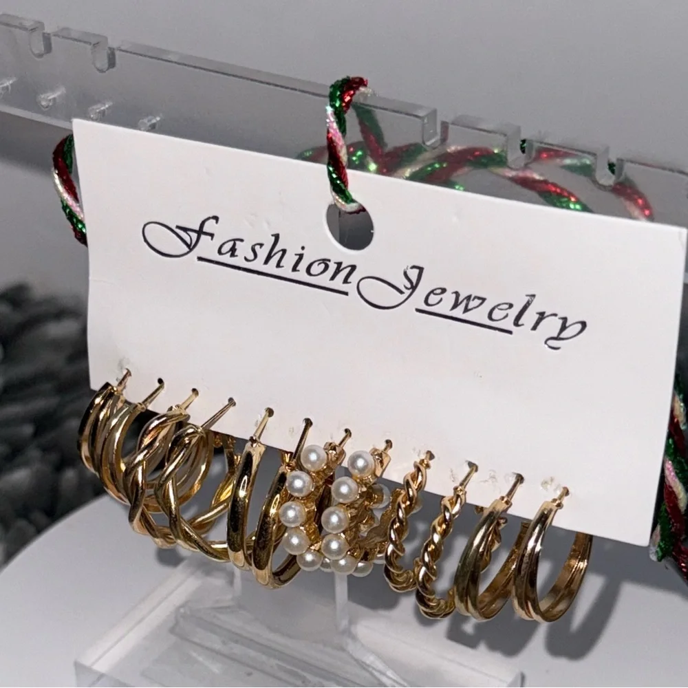 Fashion Jewelry Gold and Pearl Earring Collection - Picture 4 of 5
